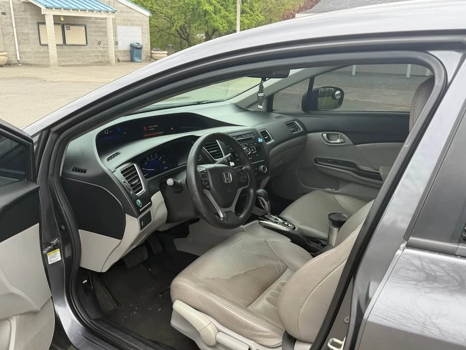 2014 Honda Civic 9th Gen - Image 9 of 11