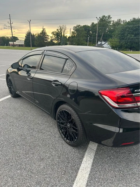 2014 Honda Civic 9th Gen - Image 6 of 10