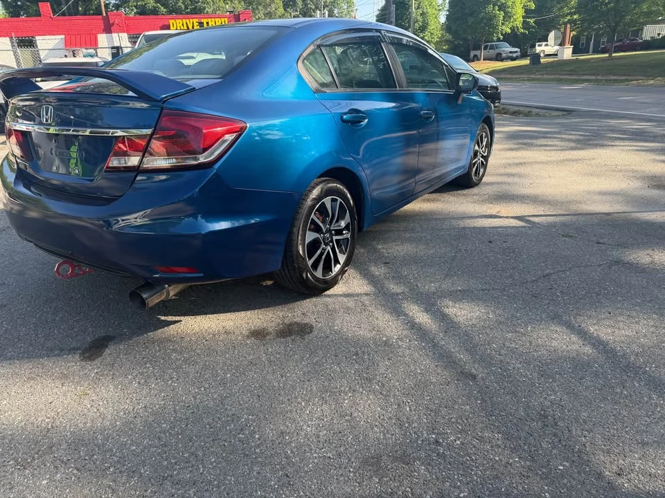 2014 Honda Civic 9th Gen - Image 5 of 10