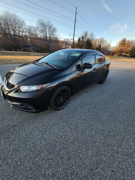 2014 Honda Civic 9th Gen - Image 4 of 10