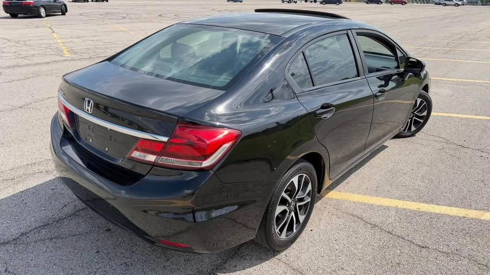 2014 Honda Civic 9th Gen - Image 2 of 17