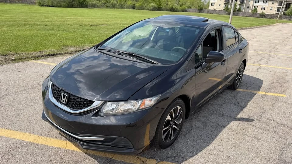 2014 Honda Civic 9th Gen - Image 2 of 15