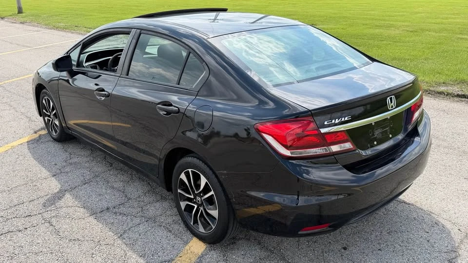 2014 Honda Civic 9th Gen - Image 7 of 15