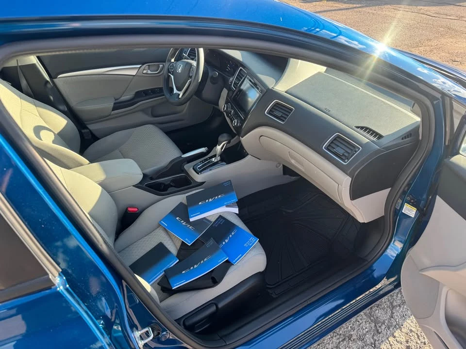 2014 Honda Civic 9th Gen - Image 9 of 18