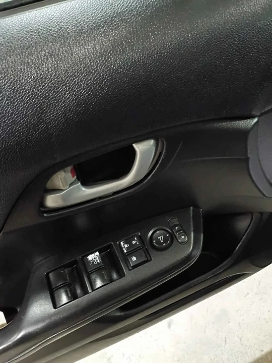 2014 Honda Civic 9th Gen - Image 4 of 20