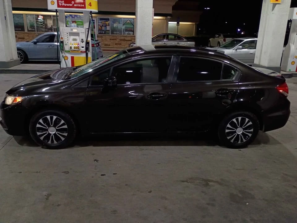 2014 Honda Civic 9th Gen - Image 18 of 20