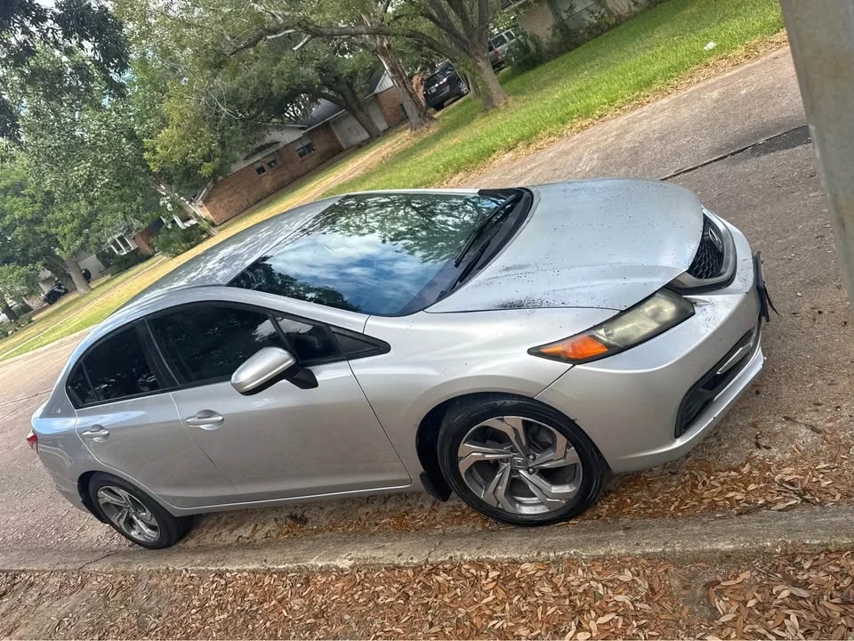 2014 Honda Civic 9th Gen - Image 10 of 10
