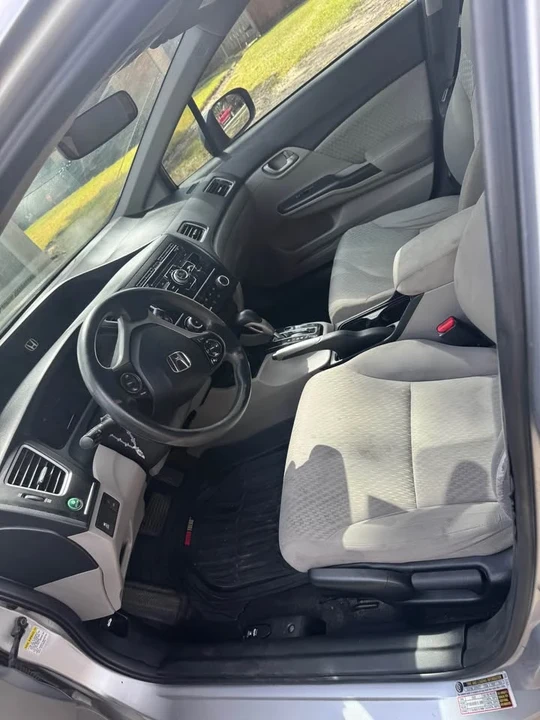 2014 Honda Civic 9th Gen - Image 5 of 10