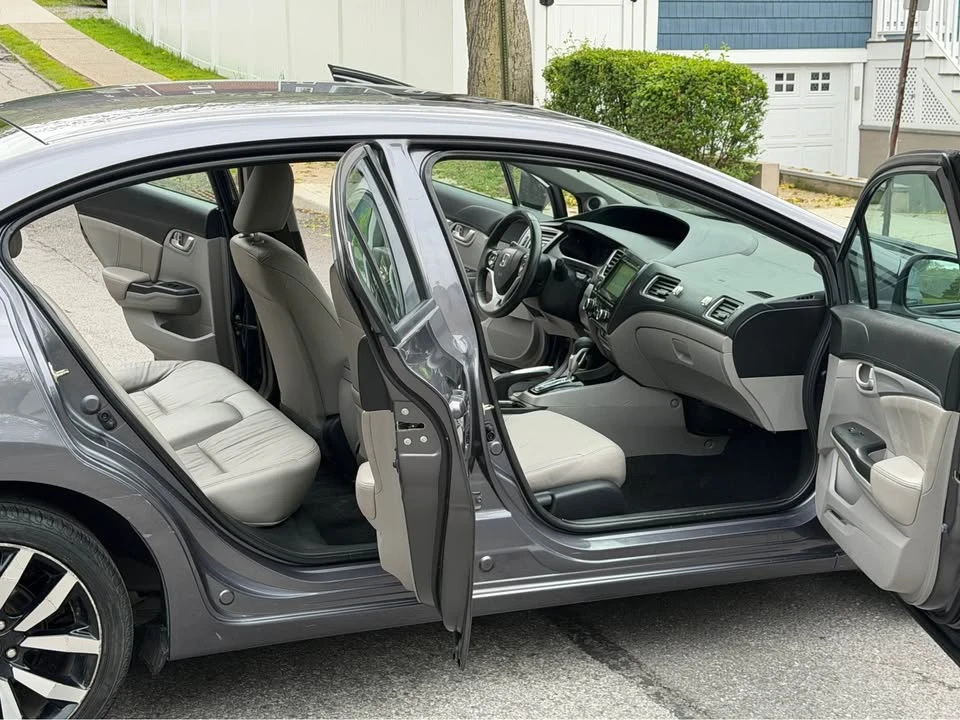 2014 Honda Civic 9th Gen - Image 9 of 18