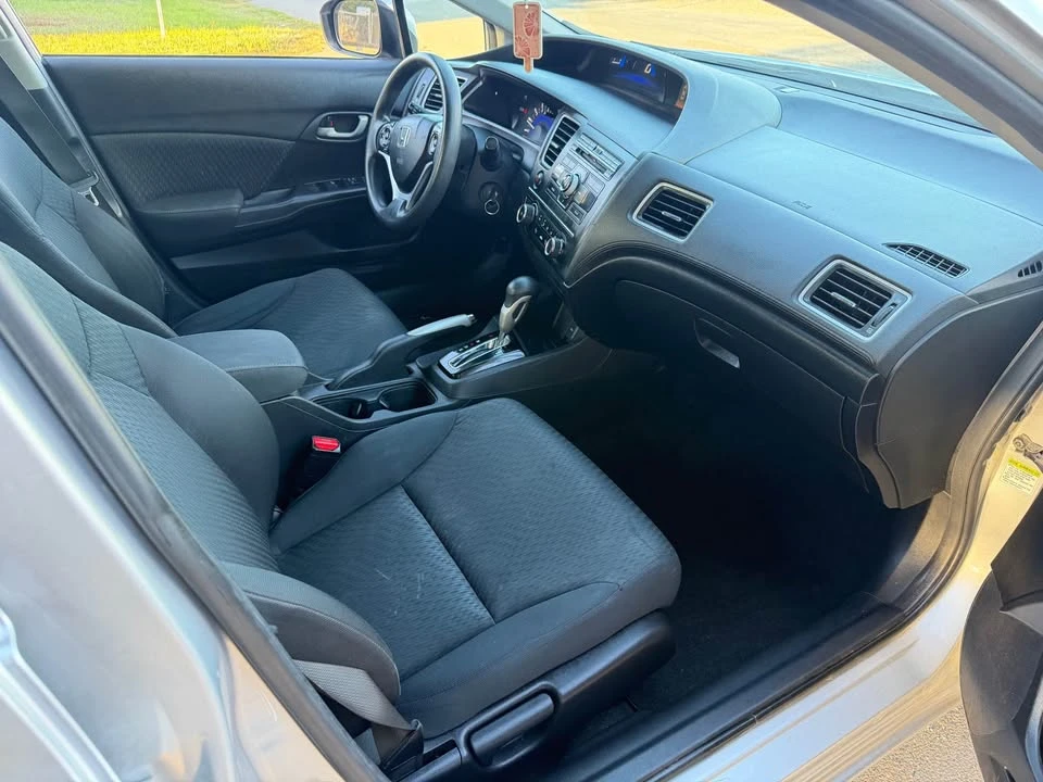 2014 Honda Civic 9th Gen - Image 6 of 8