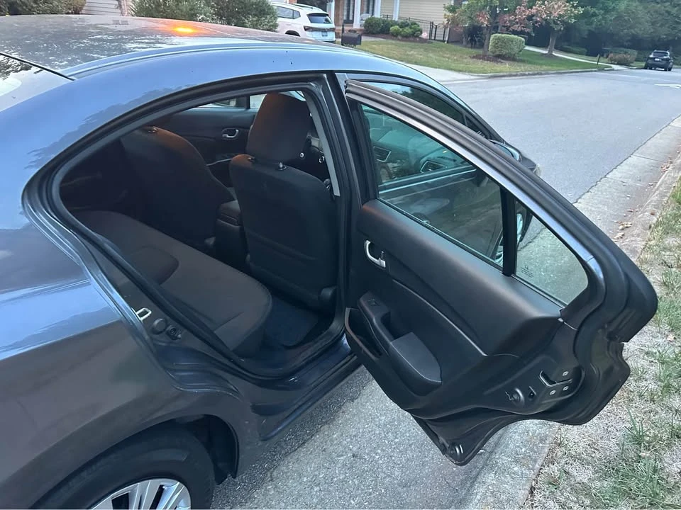 2014 Honda Civic 9th Gen - Image 11 of 16