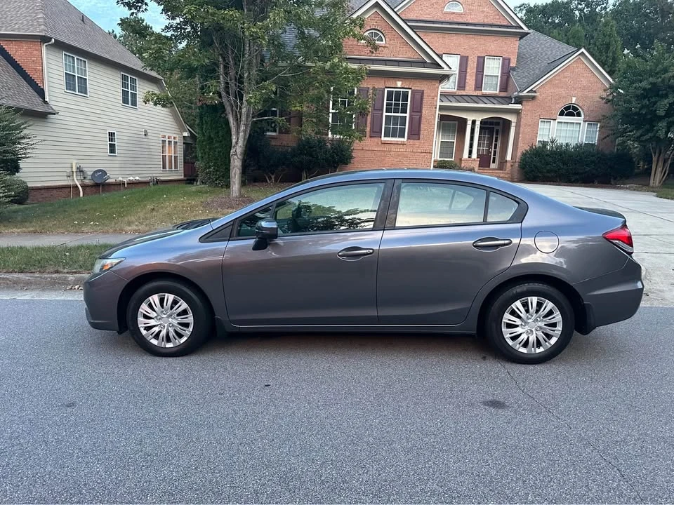 2014 Honda Civic 9th Gen - Image 2 of 16