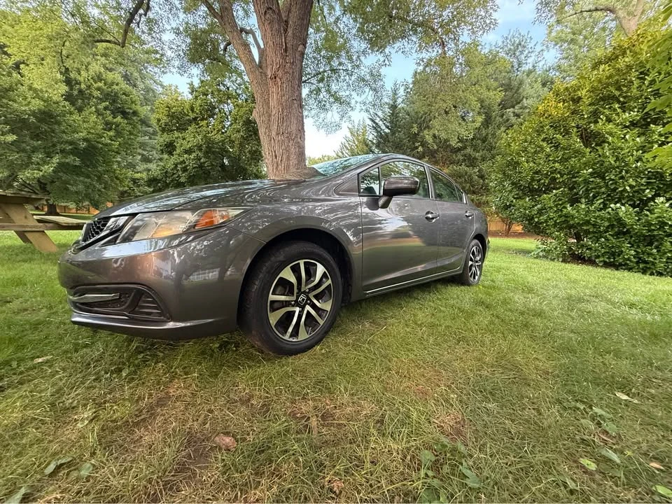 2014 Honda Civic 9th Gen - Image 2 of 19