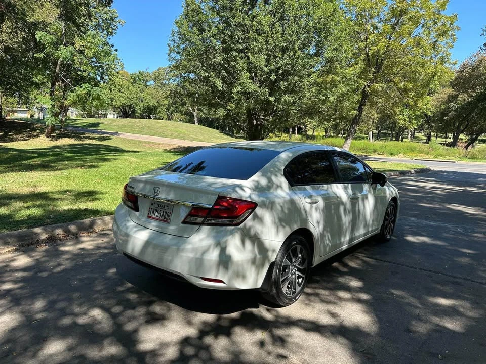 2014 Honda Civic 9th Gen - Image 2 of 14