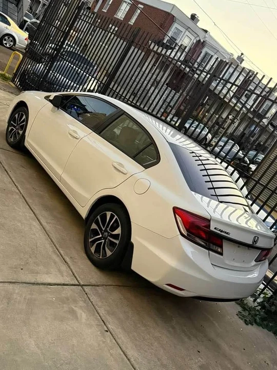 2014 Honda Civic 9th Gen - Image 2 of 6