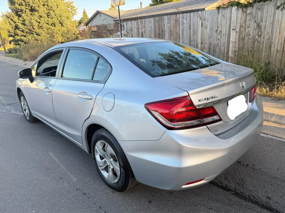 2014 Honda Civic 9th Gen - Image 4 of 8