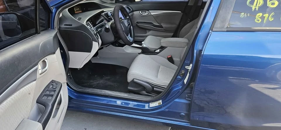 2014 Honda Civic 9th Gen - Image 9 of 13