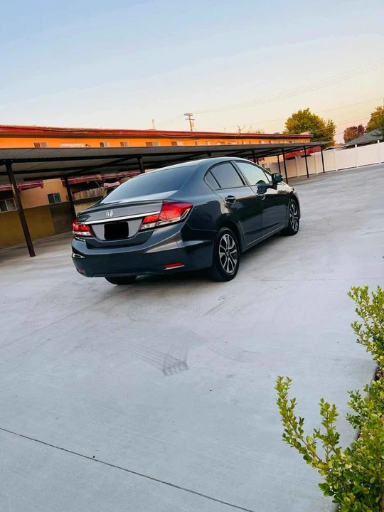 2014 Honda Civic 9th Gen - Image 4 of 15