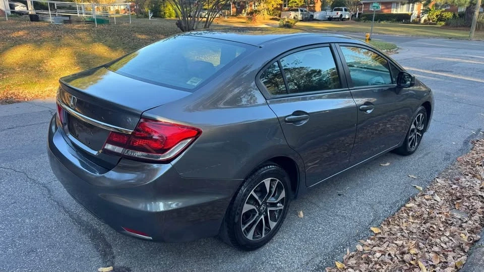 2014 Honda Civic 9th Gen - Image 5 of 11