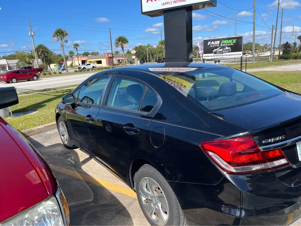 2014 Honda Civic 9th Gen - Image 2 of 7