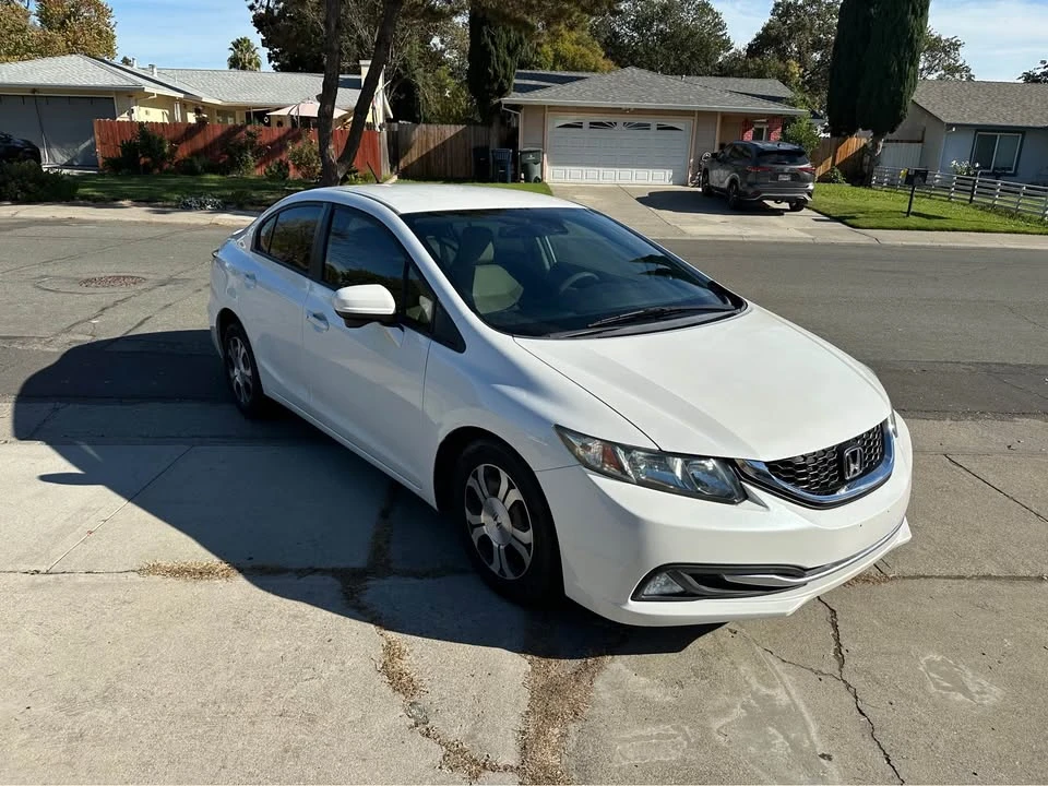 2014 Honda Civic 9th Gen - Image 2 of 10