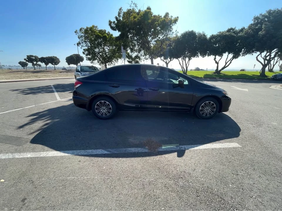 2014 Honda Civic 9th Gen - Image 2 of 3