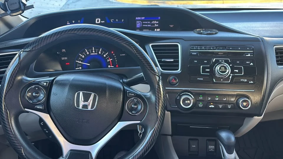 2014 Honda Civic 9th Gen - Image 7 of 9