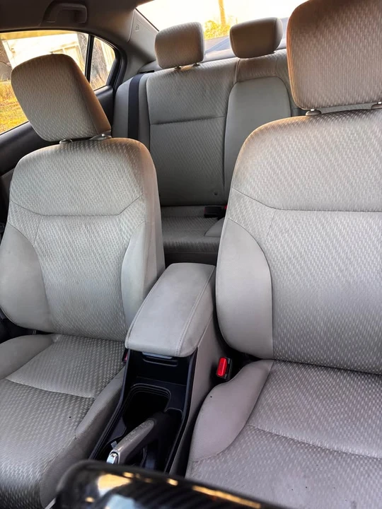 2014 Honda Civic 9th Gen - Image 6 of 9