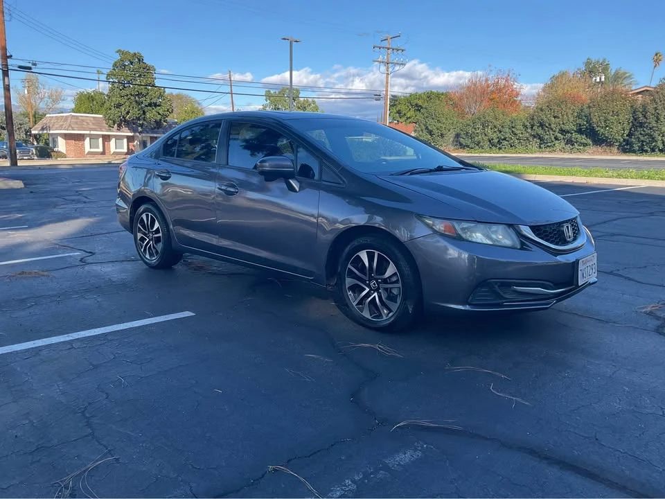 2014 Honda Civic 9th Gen - Image 4 of 19