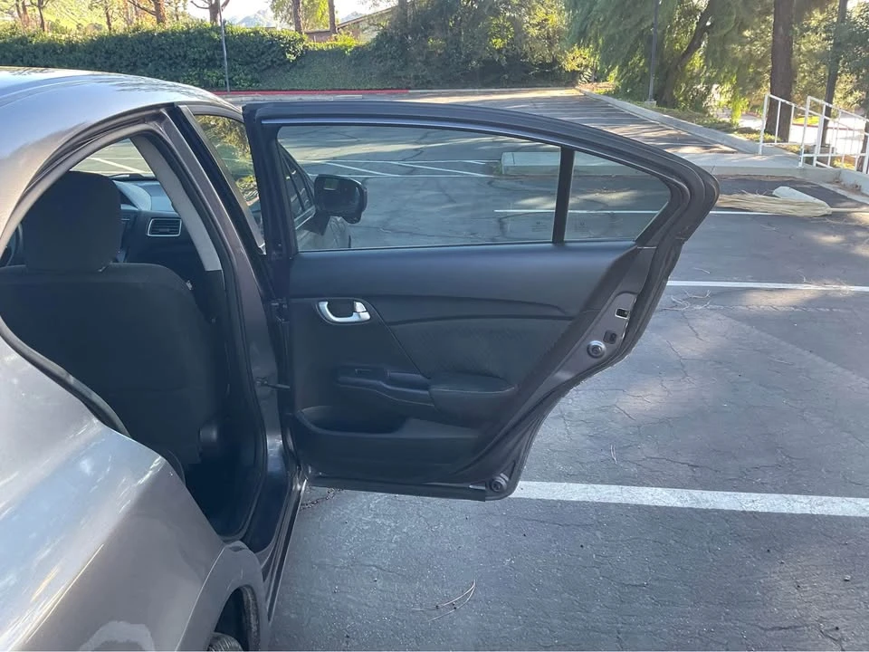 2014 Honda Civic 9th Gen - Image 15 of 19