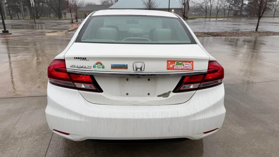 2014 Honda Civic 9th Gen - Image 6 of 16