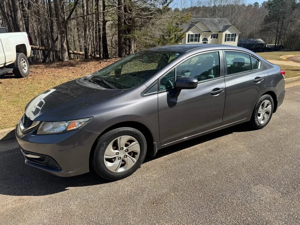 2014 Honda Civic 9th Gen - Image 2 of 2