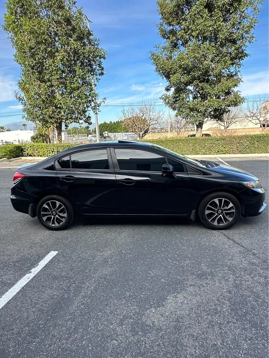 2014 Honda Civic 9th Gen - Image 4 of 11