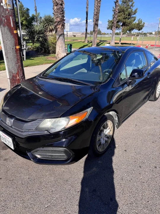 2014 Honda Civic 9th Gen - Image 2 of 12