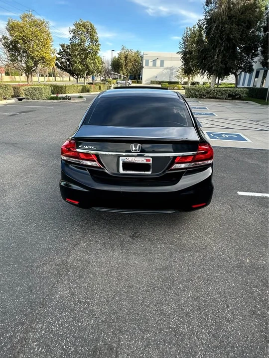 2014 Honda Civic 9th Gen - Image 6 of 11