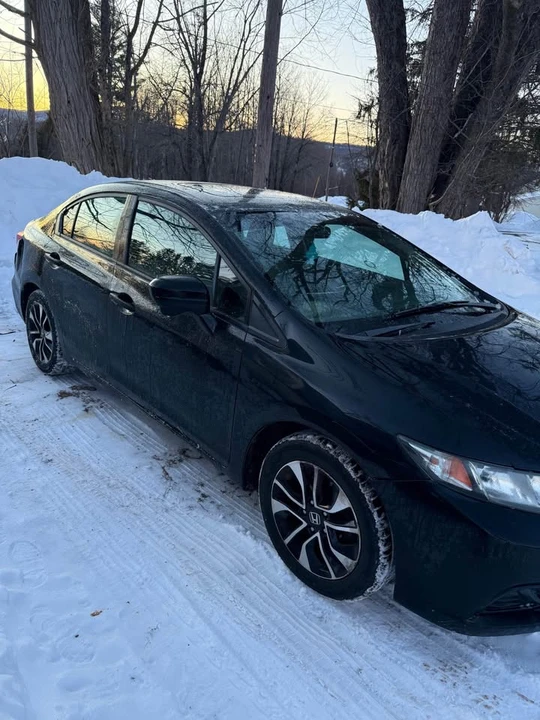 2014 Honda Civic 9th Gen - Image 5 of 7