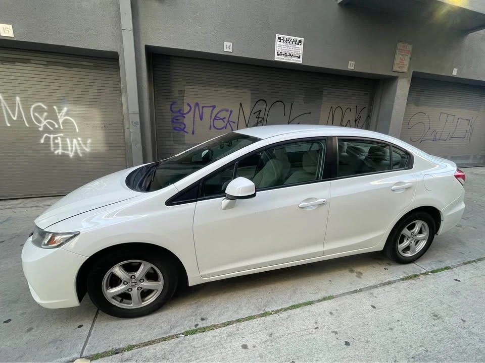 2014 Honda Civic 9th Gen - Image 3 of 12