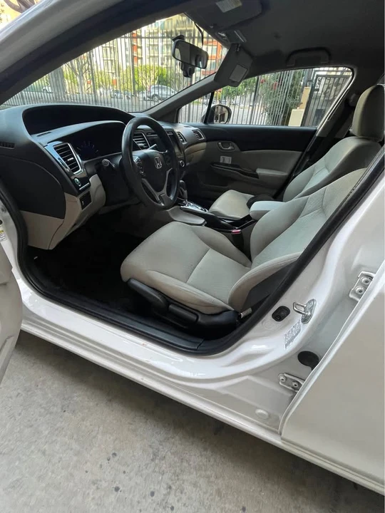 2014 Honda Civic 9th Gen - Image 9 of 12