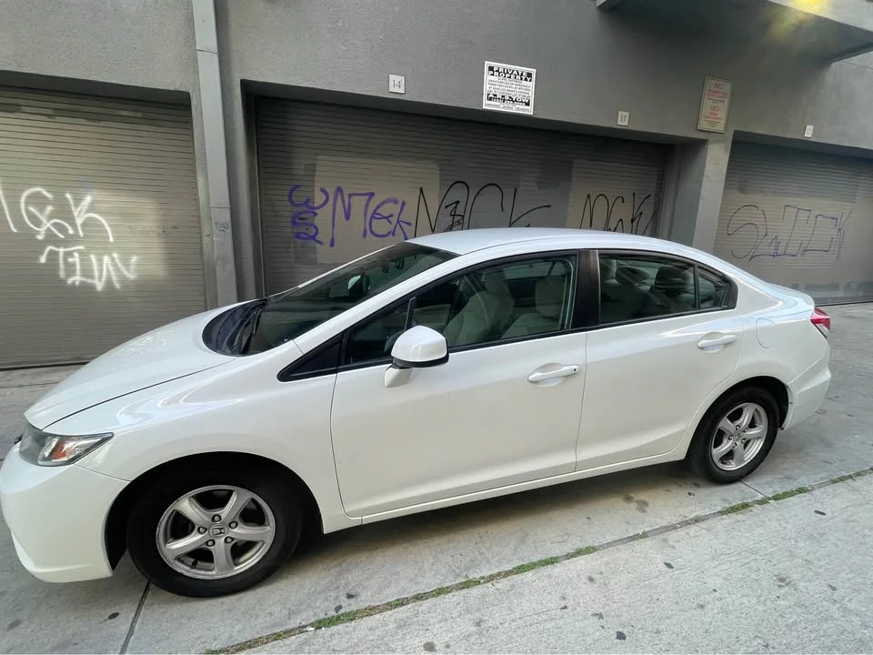 2014 Honda Civic 9th Gen - Image 2 of 12
