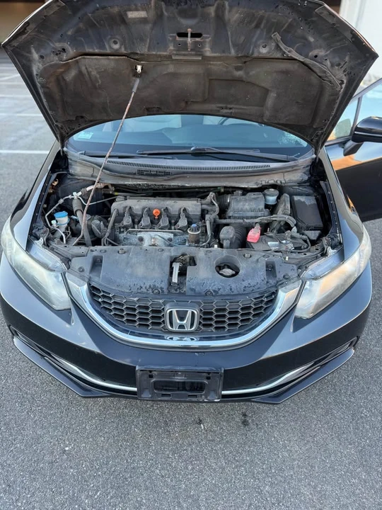 2014 Honda Civic 9th Gen - Image 11 of 15