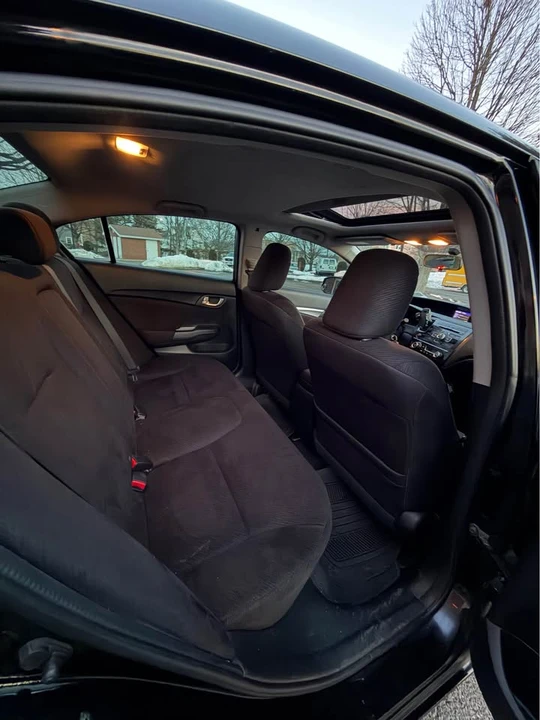 2014 Honda Civic 9th Gen - Image 9 of 13