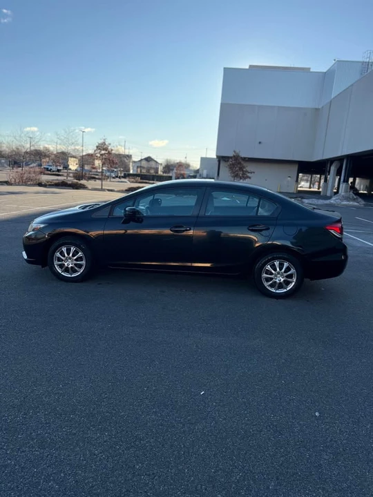 2014 Honda Civic 9th Gen - Image 2 of 15