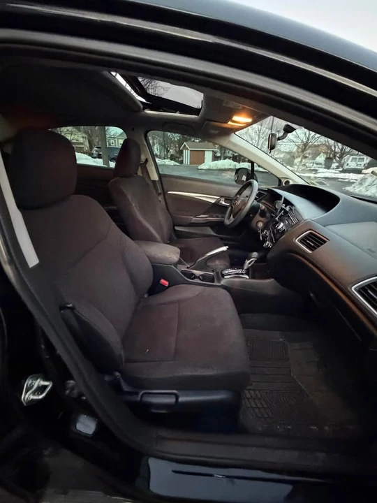 2014 Honda Civic 9th Gen - Image 6 of 13