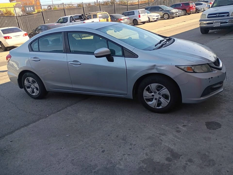 2014 Honda Civic 9th Gen - Image 5 of 19