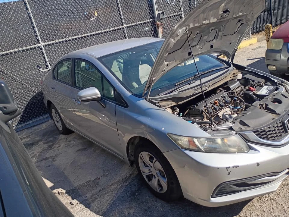 2014 Honda Civic 9th Gen - Image 19 of 19