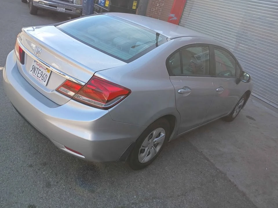 2014 Honda Civic 9th Gen - Image 8 of 19