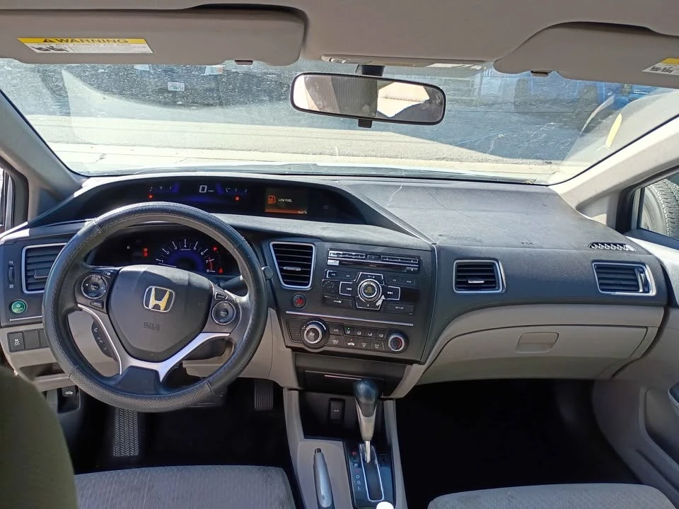 2014 Honda Civic 9th Gen - Image 15 of 19