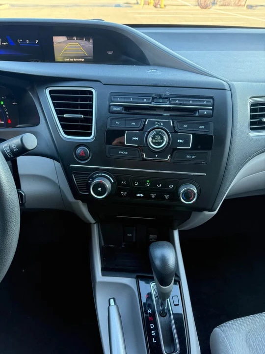 2014 Honda Civic 9th Gen - Image 15 of 20