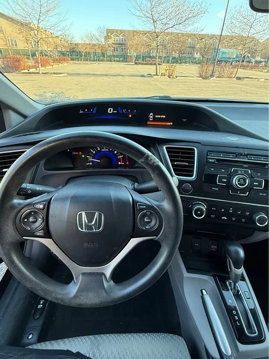2014 Honda Civic 9th Gen - Image 13 of 20