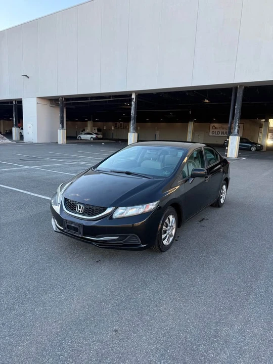 2014 Honda Civic 9th Gen - Image 8 of 19